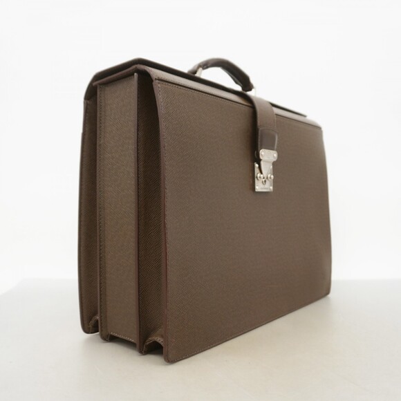 Louis Vuitton Taiga Pilot Case Ural M30028 Grizzly Men's Bag